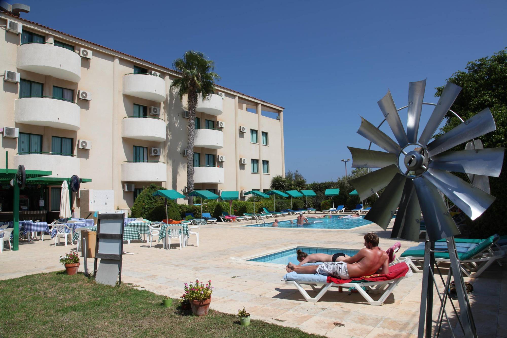 Mandalena Hotel Apartments بروتاراس المظهر الخارجي الصورة
